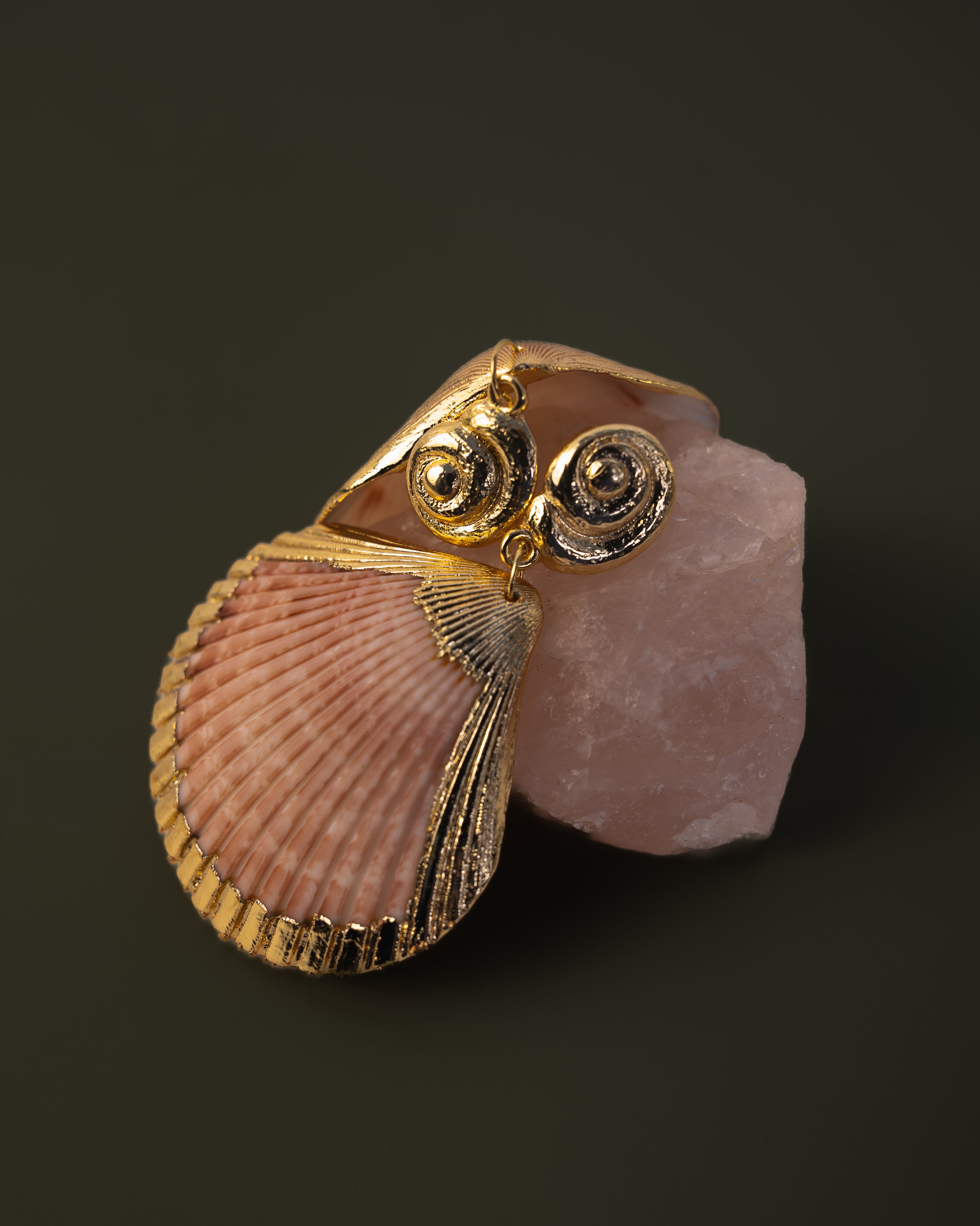 NATURAL SHELL EARRINGS