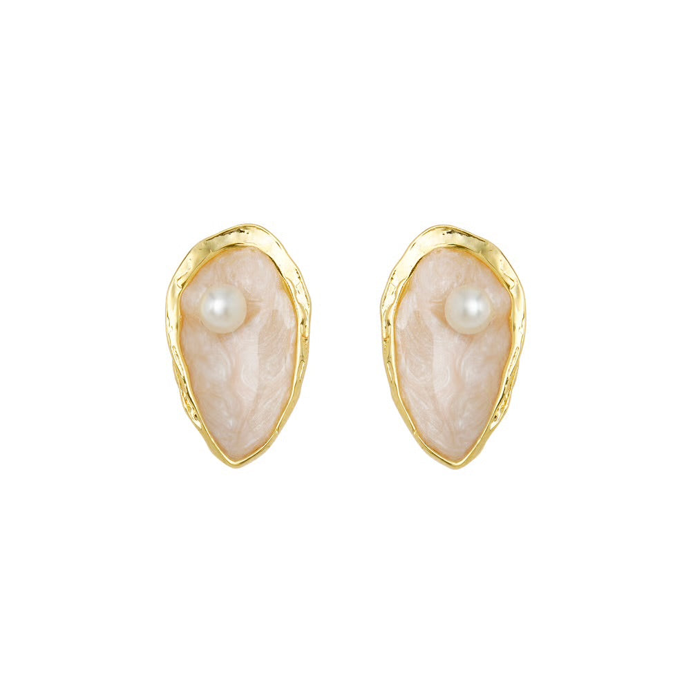 OYSTER STUD EARRINGS